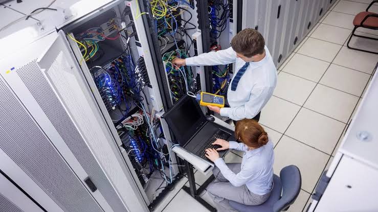 Technical Support for UPS Maintenance Oman